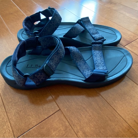 L.L Bean Sandals - Picture 2 of 6